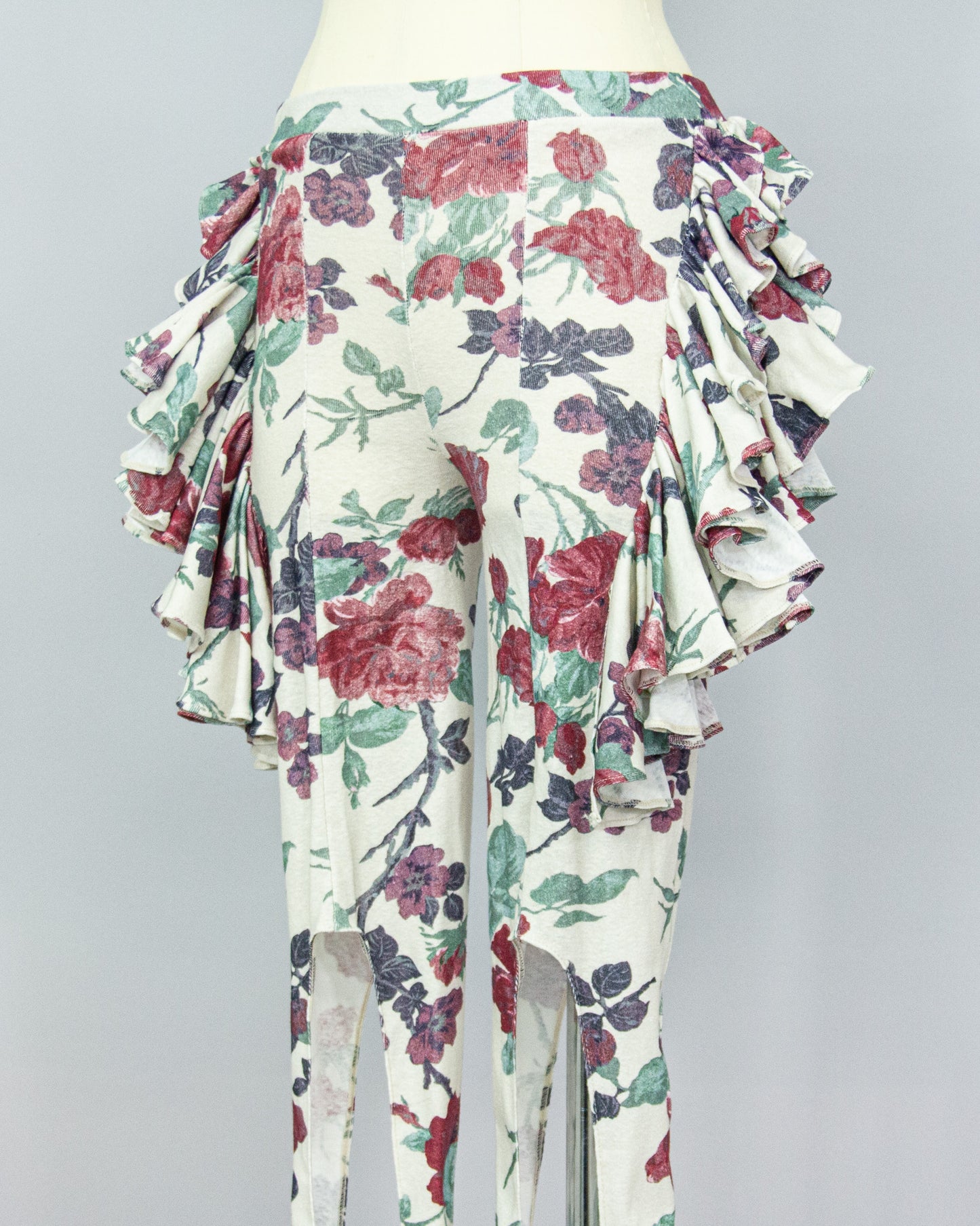 "Fragile heart" Frills Leggings